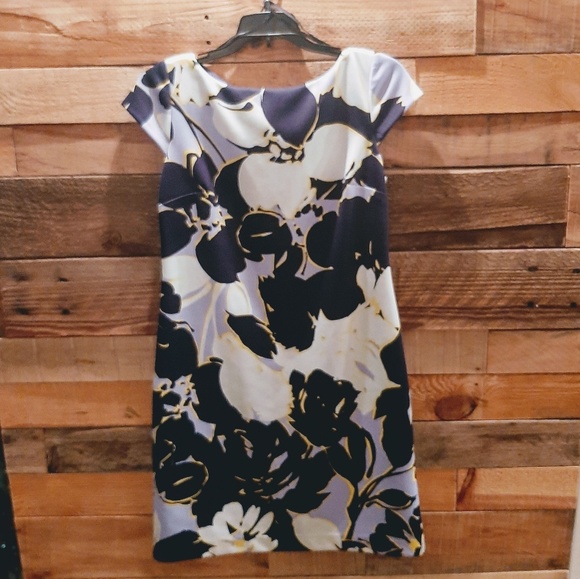 Vince Camuto Dresses & Skirts - VINCE CAMUTO BLUE FLORAL  A-LINE DRESS